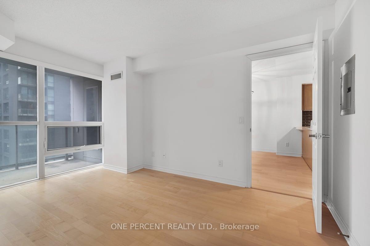 Photo 14 of Unit 1110, 763 Bay Street, Toronto, Bay Street Corridor — HOMEH