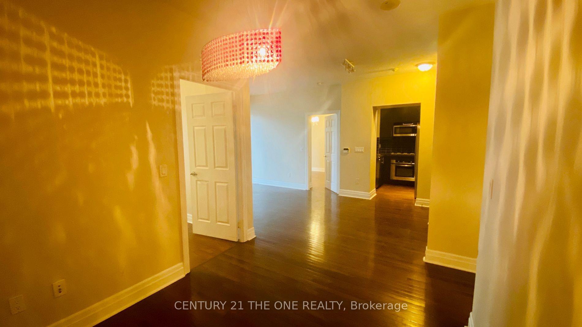 Photo 4 of Unit 1708, 35 Balmuto Street, Toronto, Bay Street Corridor — HOMEH