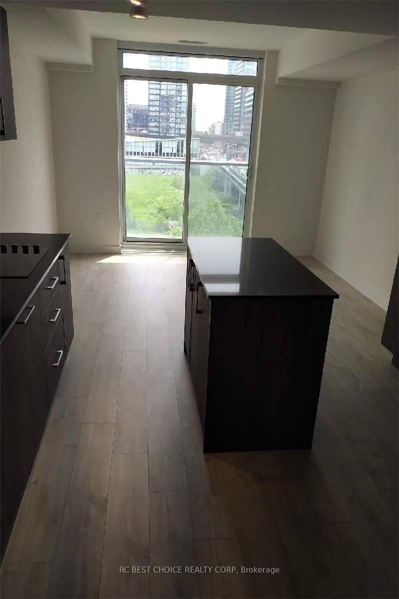 Photo 11 of Unit 306, 27 Bathurst Street, Toronto, Waterfront Communities — HOMEH