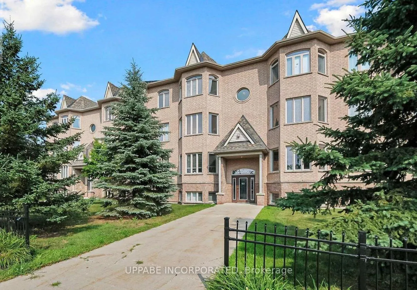 Front of Unit 7, 2086 Valin Street
