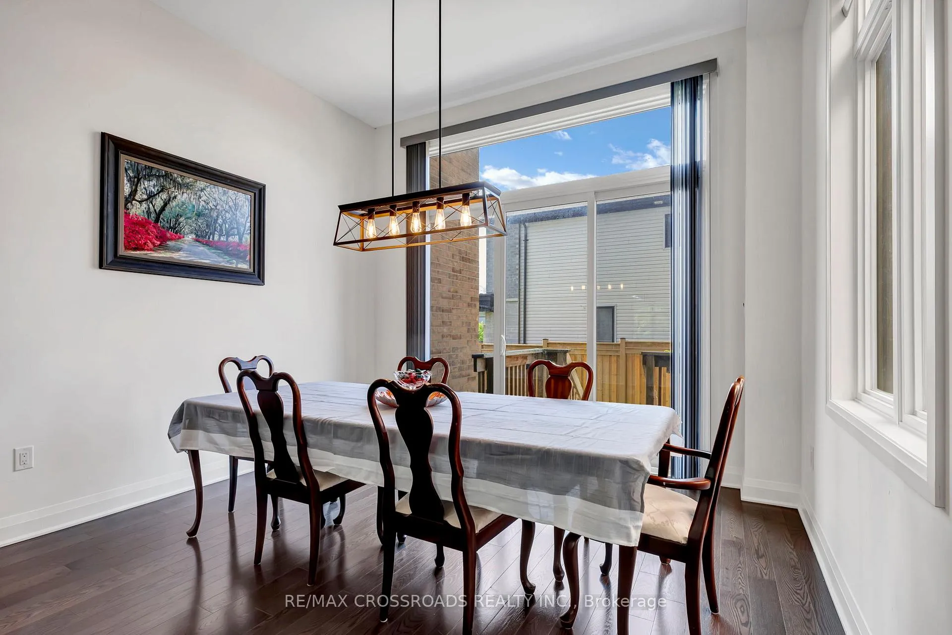 Photo 11 of 3 Larkin Lane, Clarington, Bowmanville — HOMEH