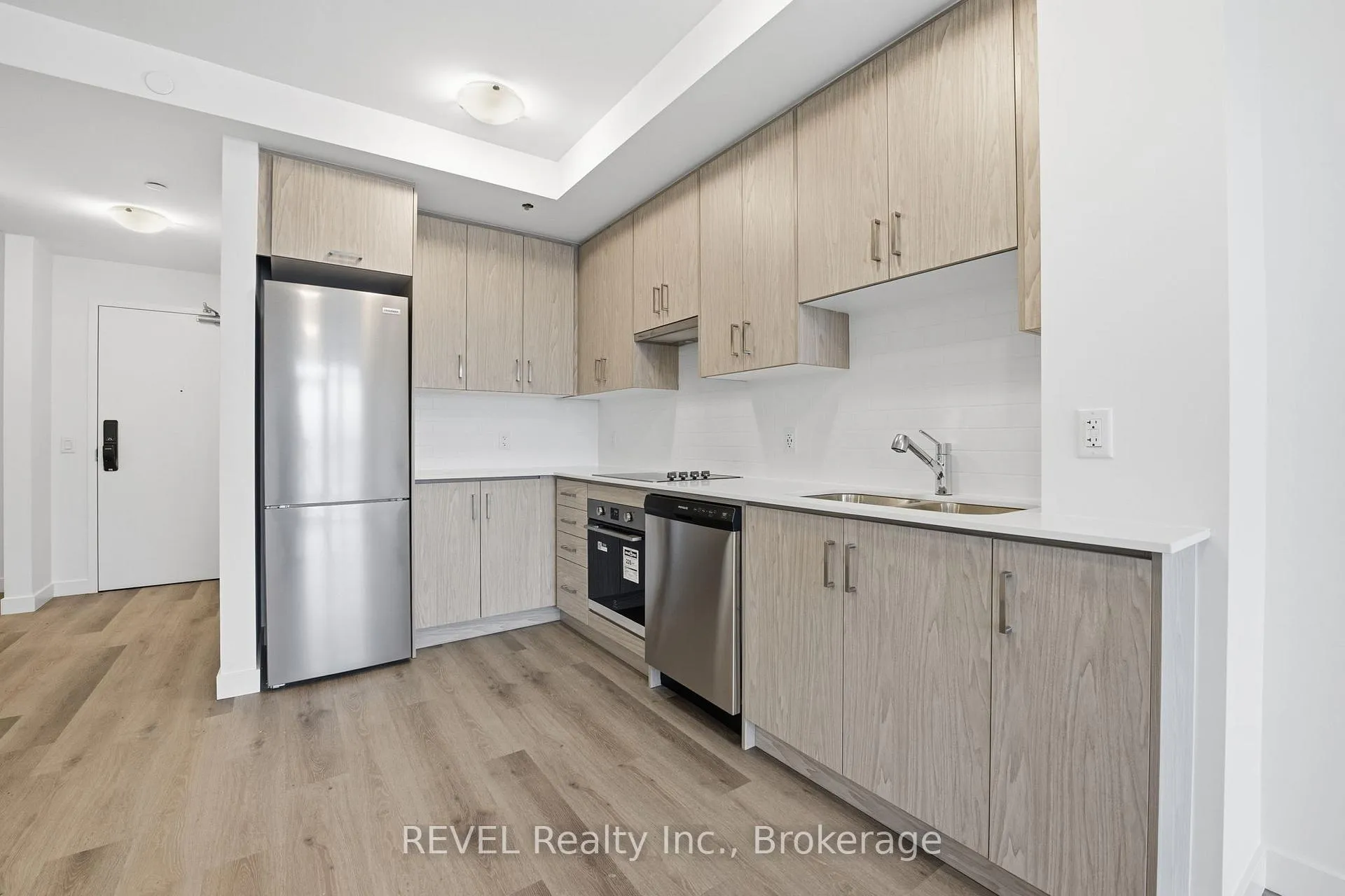 Photo 9 of Unit 415, 461 Green Road, Hamilton, Lakeshore — HOMEH