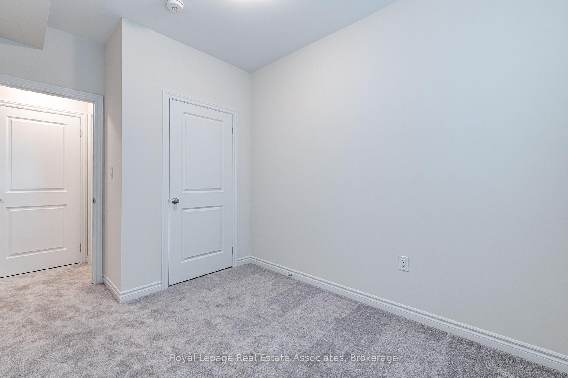 Photo 11 of Unit 53, 383 Dundas Street E, Hamilton, Waterdown — HOMEH