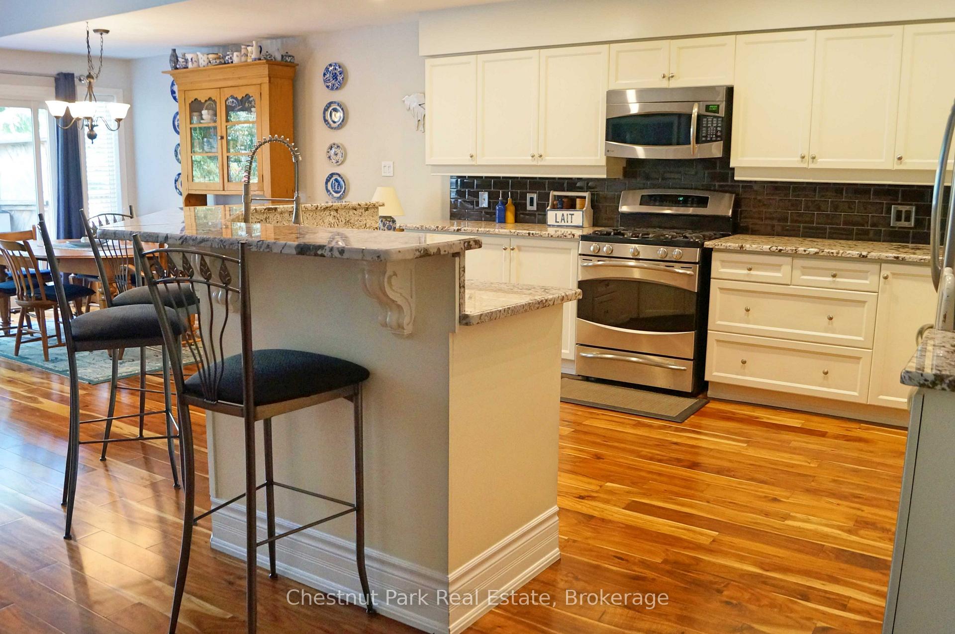 Photo 8 of 111 Ellen Lane, Collingwood — HOMEH