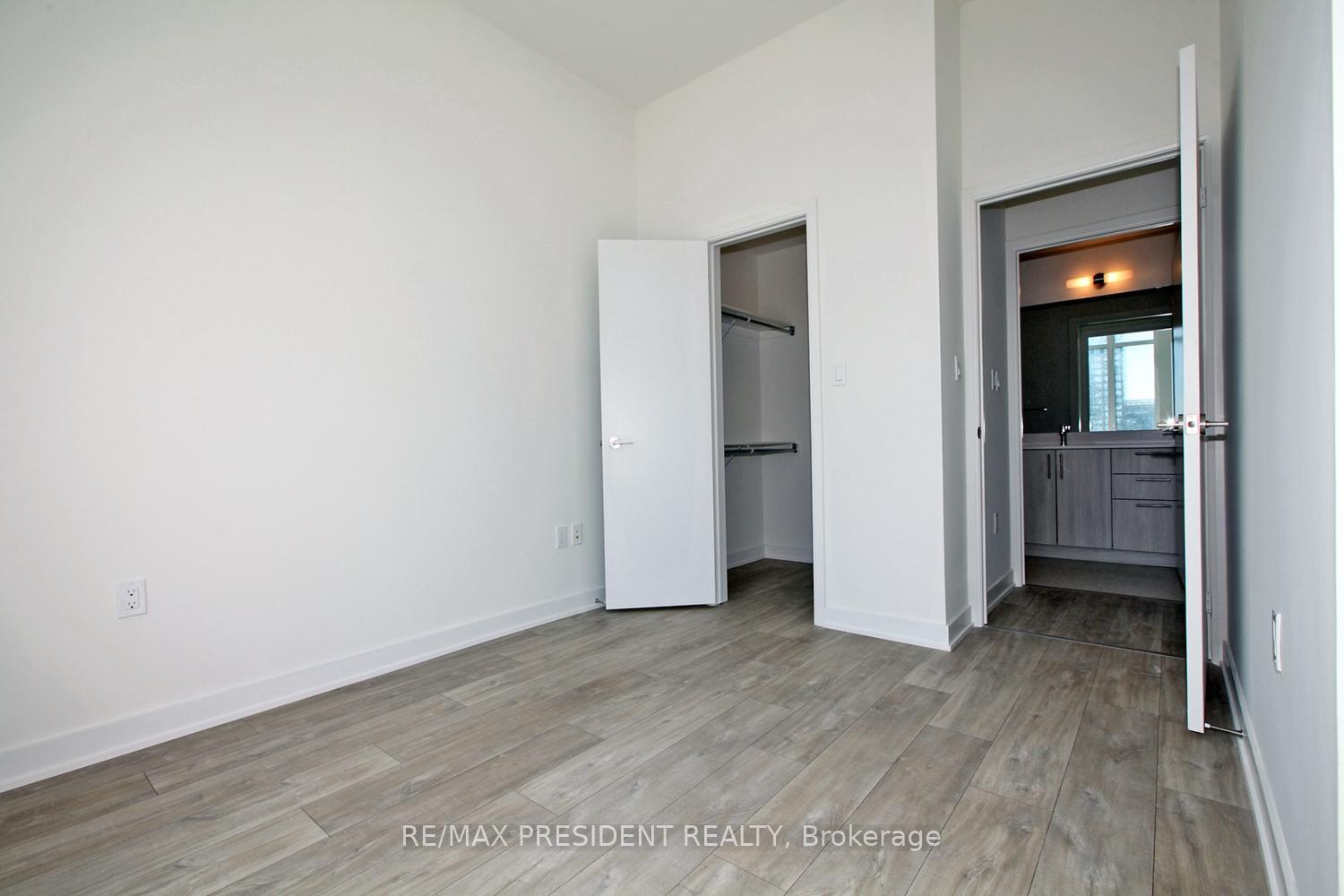Photo 13 of Unit 404W, 27 Bathrust Street, Toronto, Waterfront Communities — HOMEH
