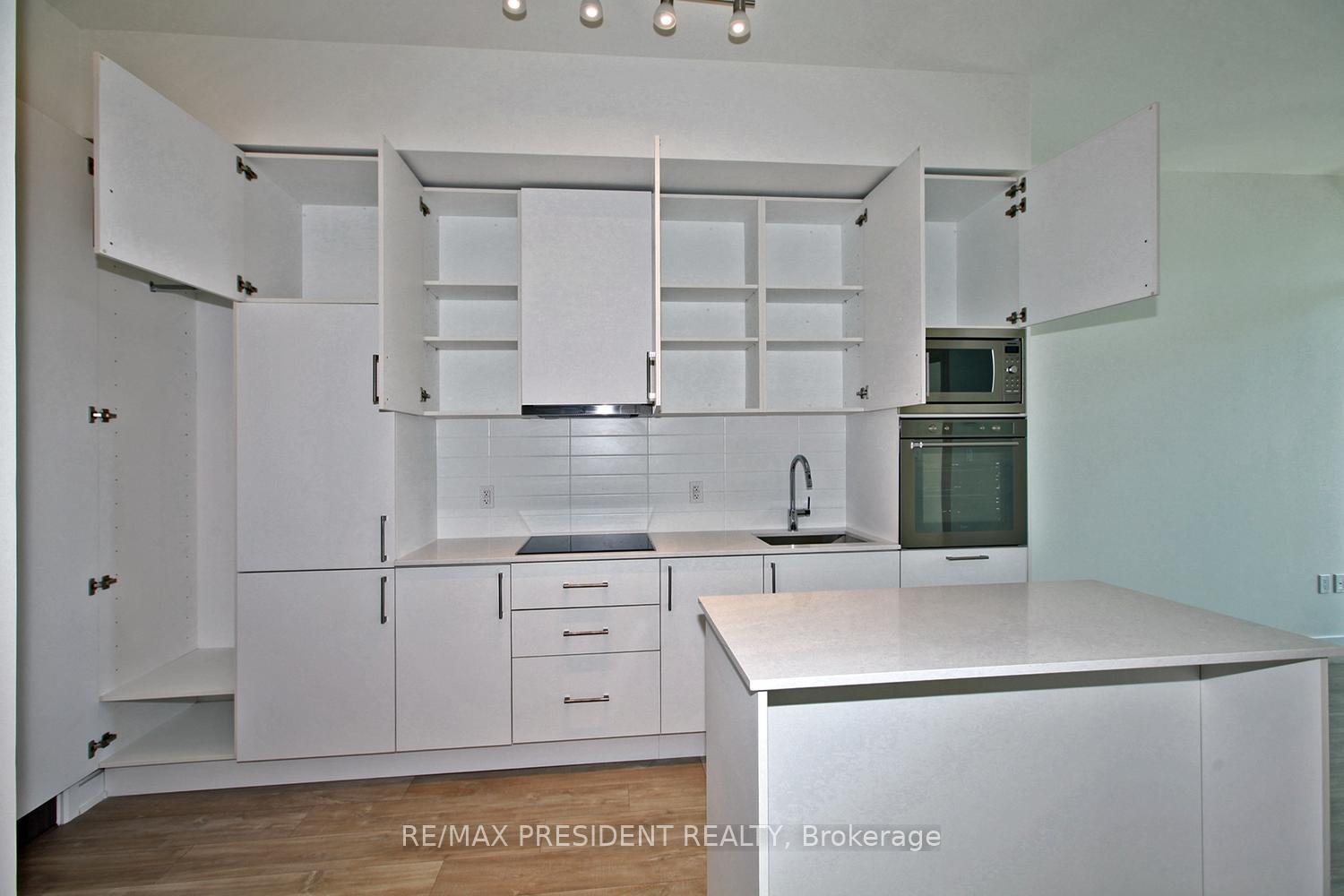 Photo 16 of Unit 404W, 27 Bathrust Street, Toronto, Waterfront Communities — HOMEH