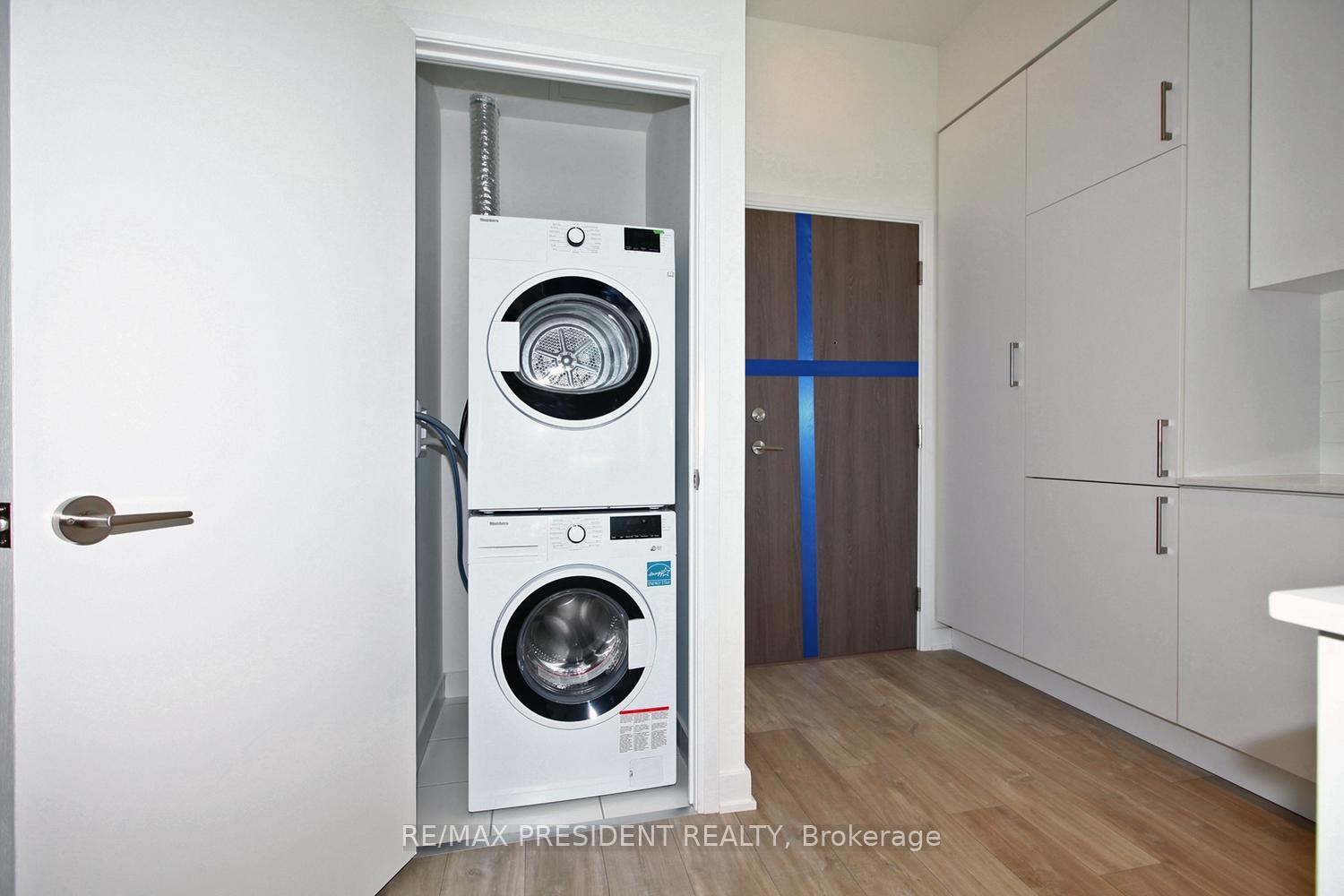 Photo 18 of Unit 404W, 27 Bathrust Street, Toronto, Waterfront Communities — HOMEH