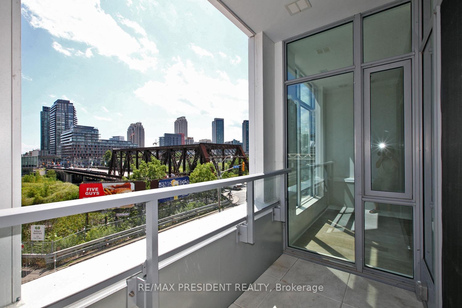 Photo 20 of Unit 404W, 27 Bathrust Street, Toronto, Waterfront Communities — HOMEH