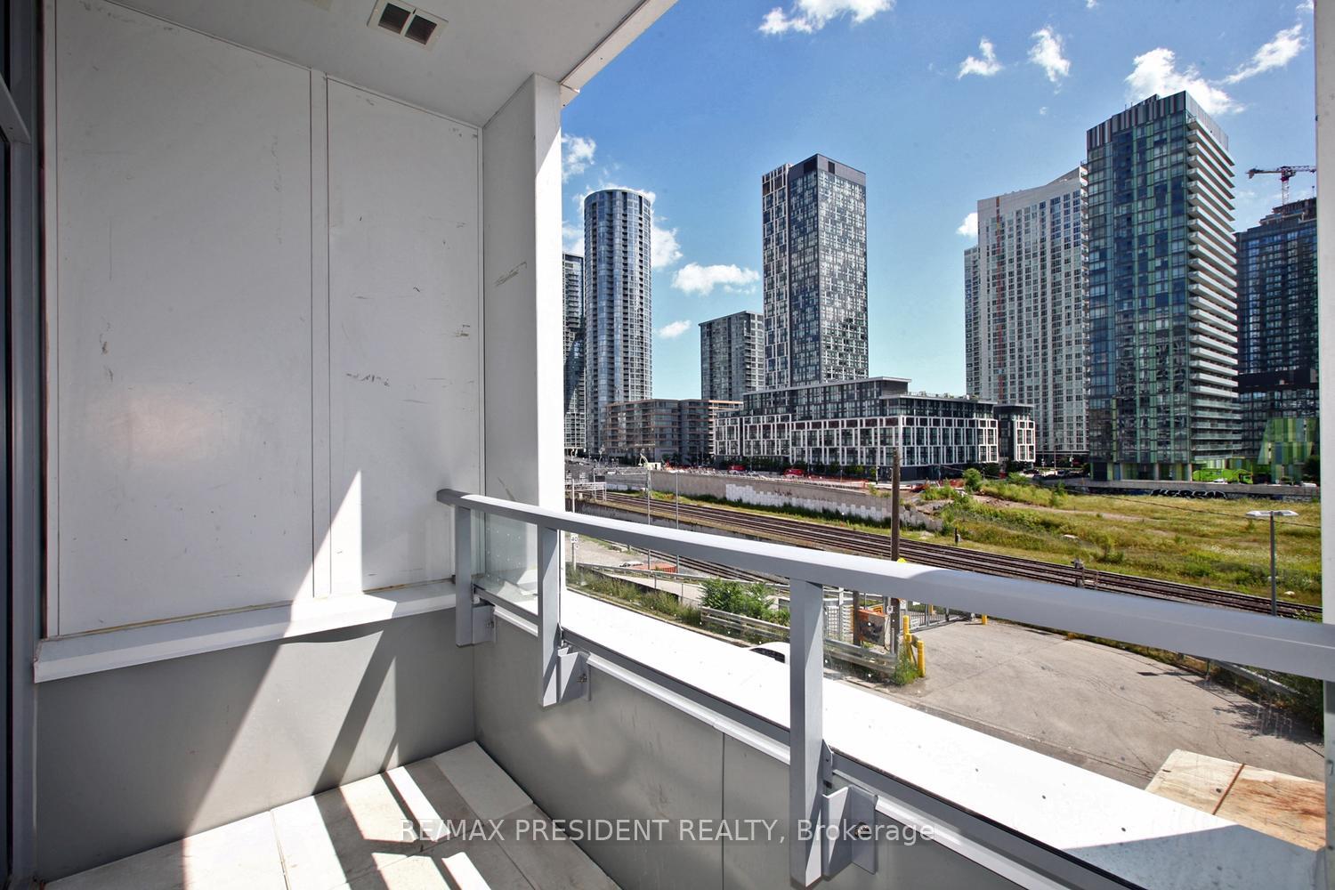 Photo 21 of Unit 404W, 27 Bathrust Street, Toronto, Waterfront Communities — HOMEH