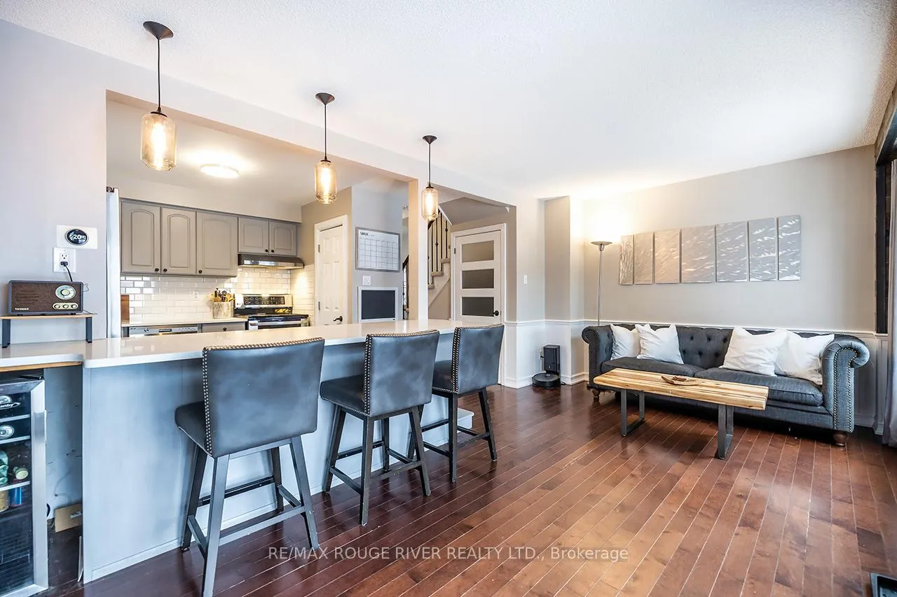 Photo 10 of 29 Elford Drive, Clarington, Bowmanville — HOMEH