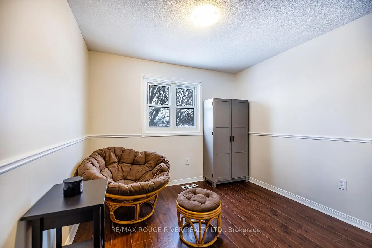 Photo 19 of 29 Elford Drive, Clarington, Bowmanville — HOMEH