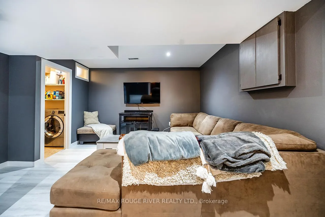 Photo 23 of 29 Elford Drive, Clarington, Bowmanville — HOMEH