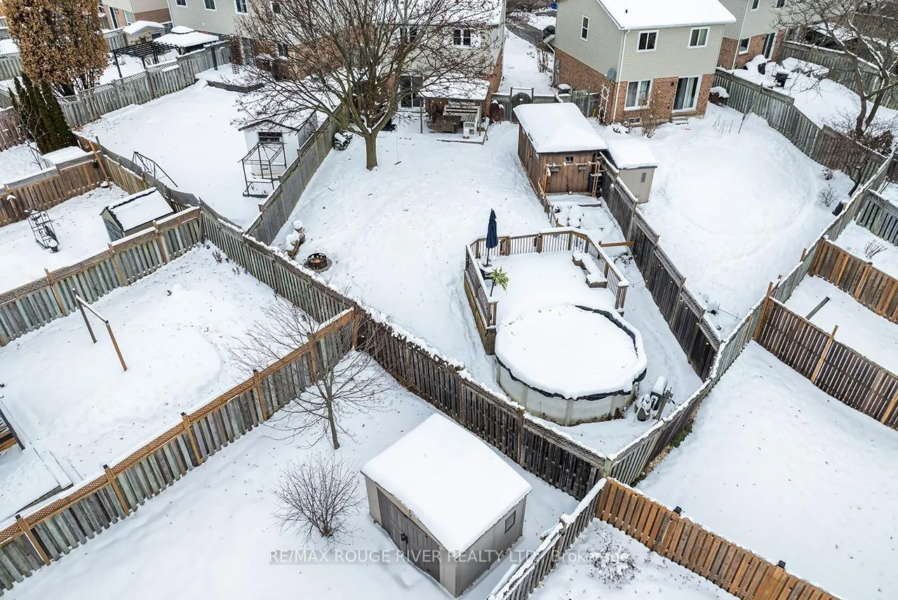 Photo 30 of 29 Elford Drive, Clarington, Bowmanville — HOMEH
