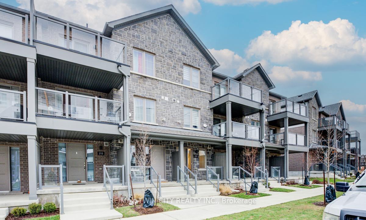 Photo 2 of Unit 81, 219 West Oak Trail, Kitchener — HOMEH
