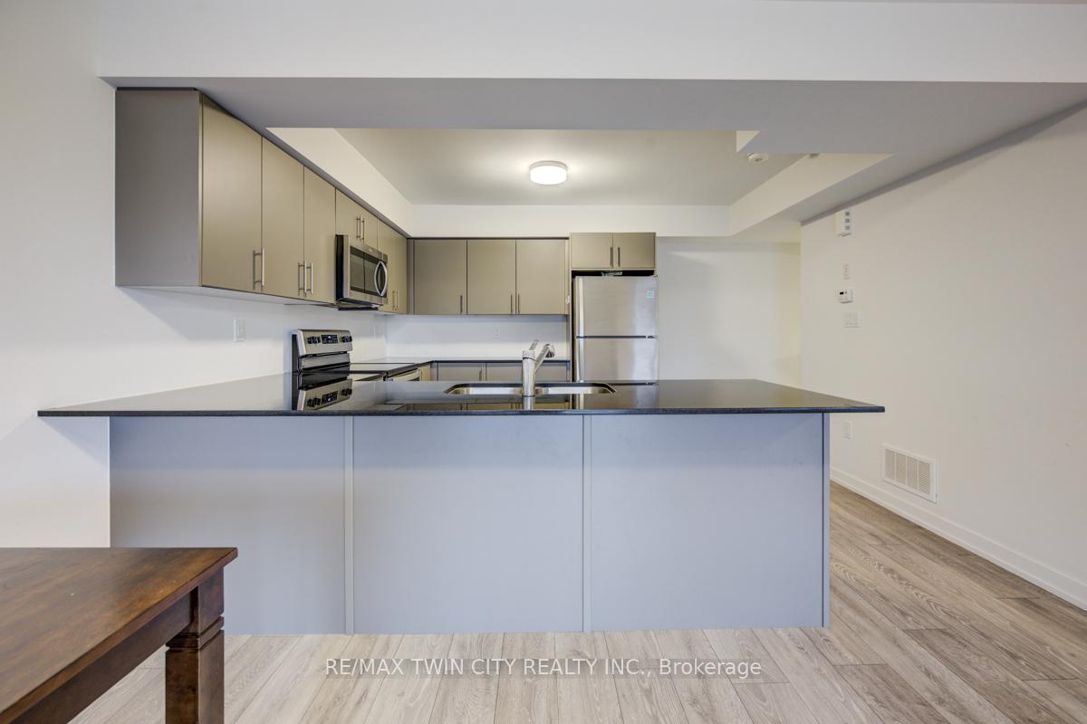 Photo 10 of Unit 81, 219 West Oak Trail, Kitchener — HOMEH