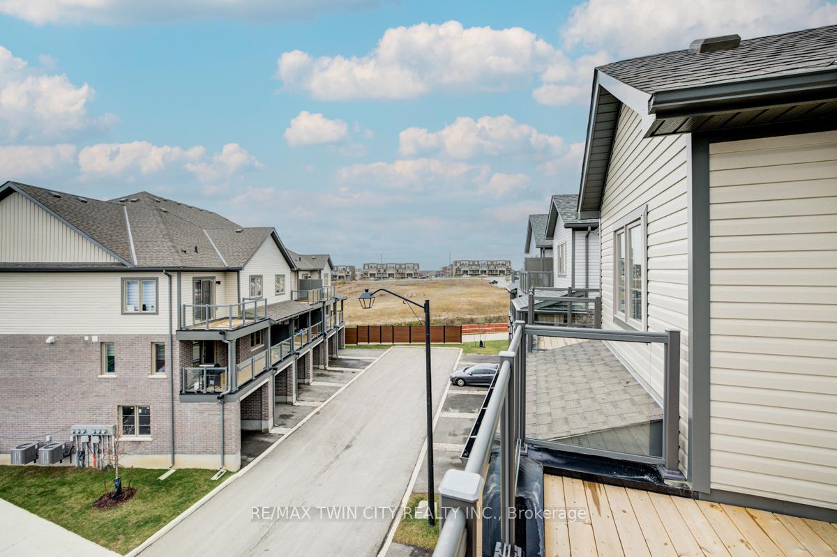 Photo 33 of Unit 81, 219 West Oak Trail, Kitchener — HOMEH