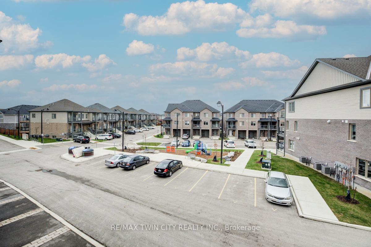 Photo 34 of Unit 81, 219 West Oak Trail, Kitchener — HOMEH