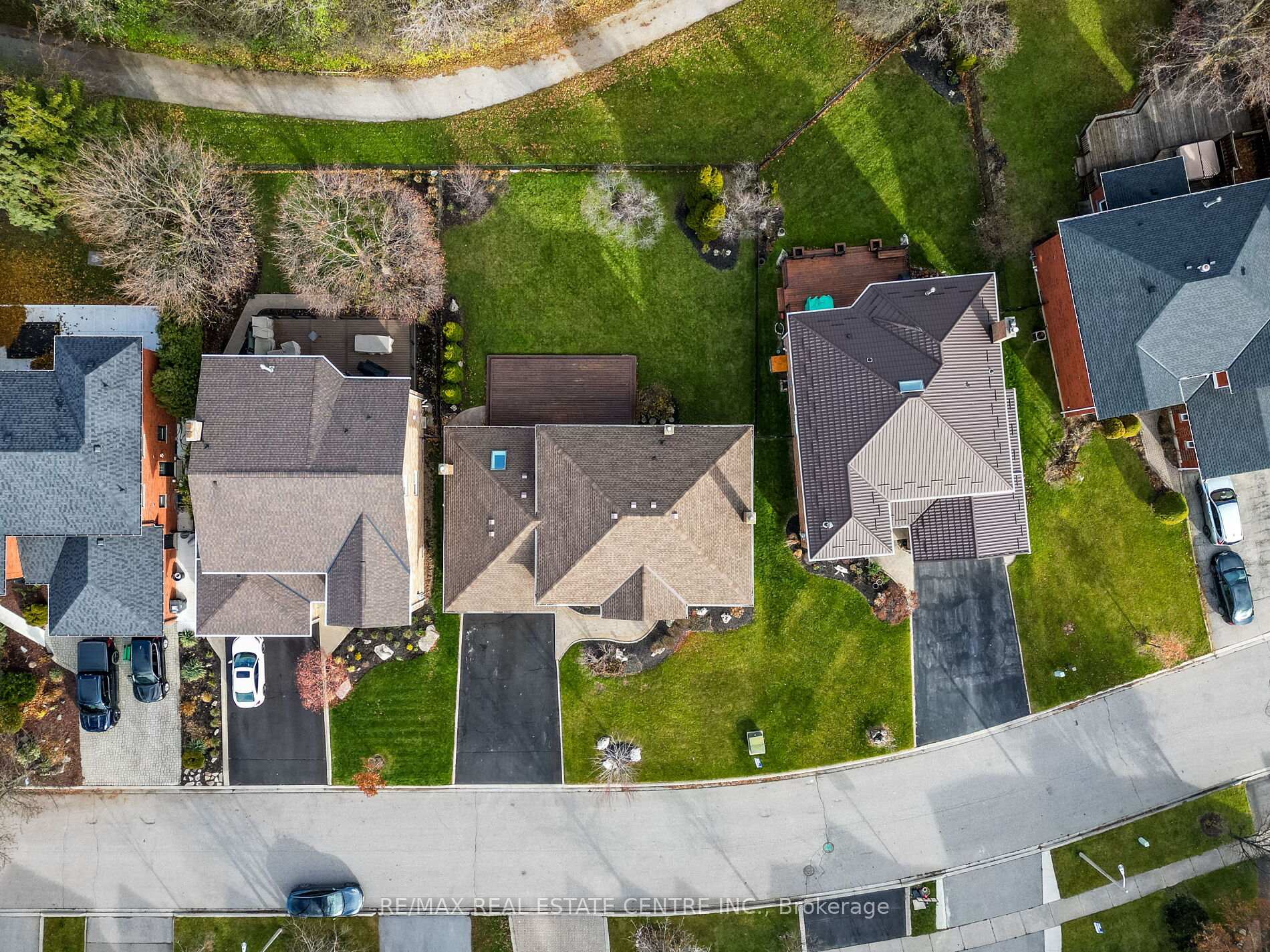 Photo 4 of 76 Turtlecreek Boulevard, Brampton, Fletcher's Creek South — HOMEH