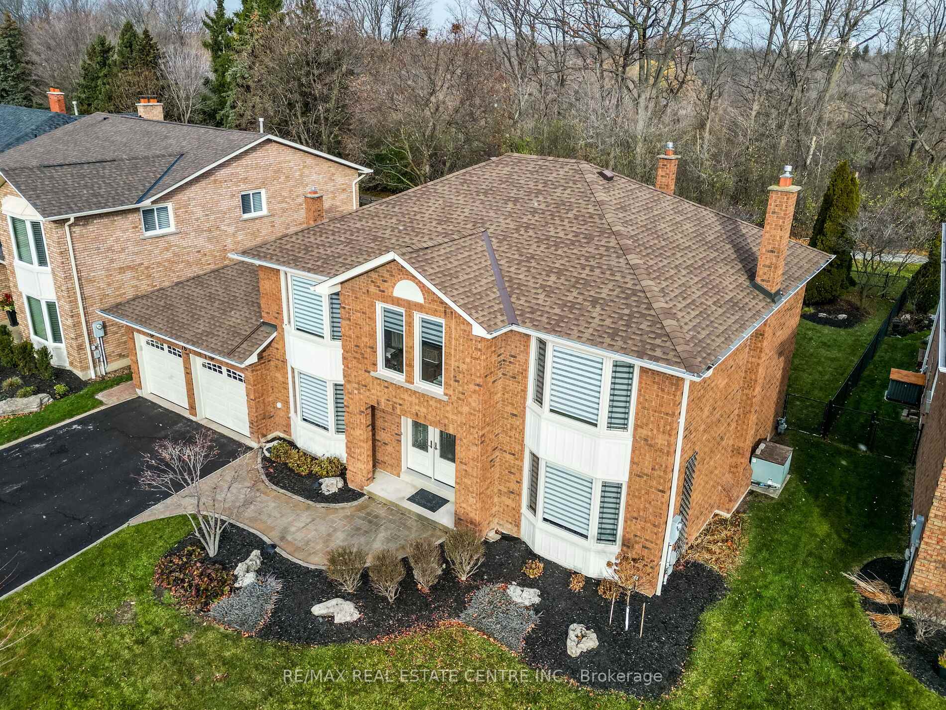 Photo 2 of 76 Turtlecreek Boulevard, Brampton, Fletcher's Creek South — HOMEH