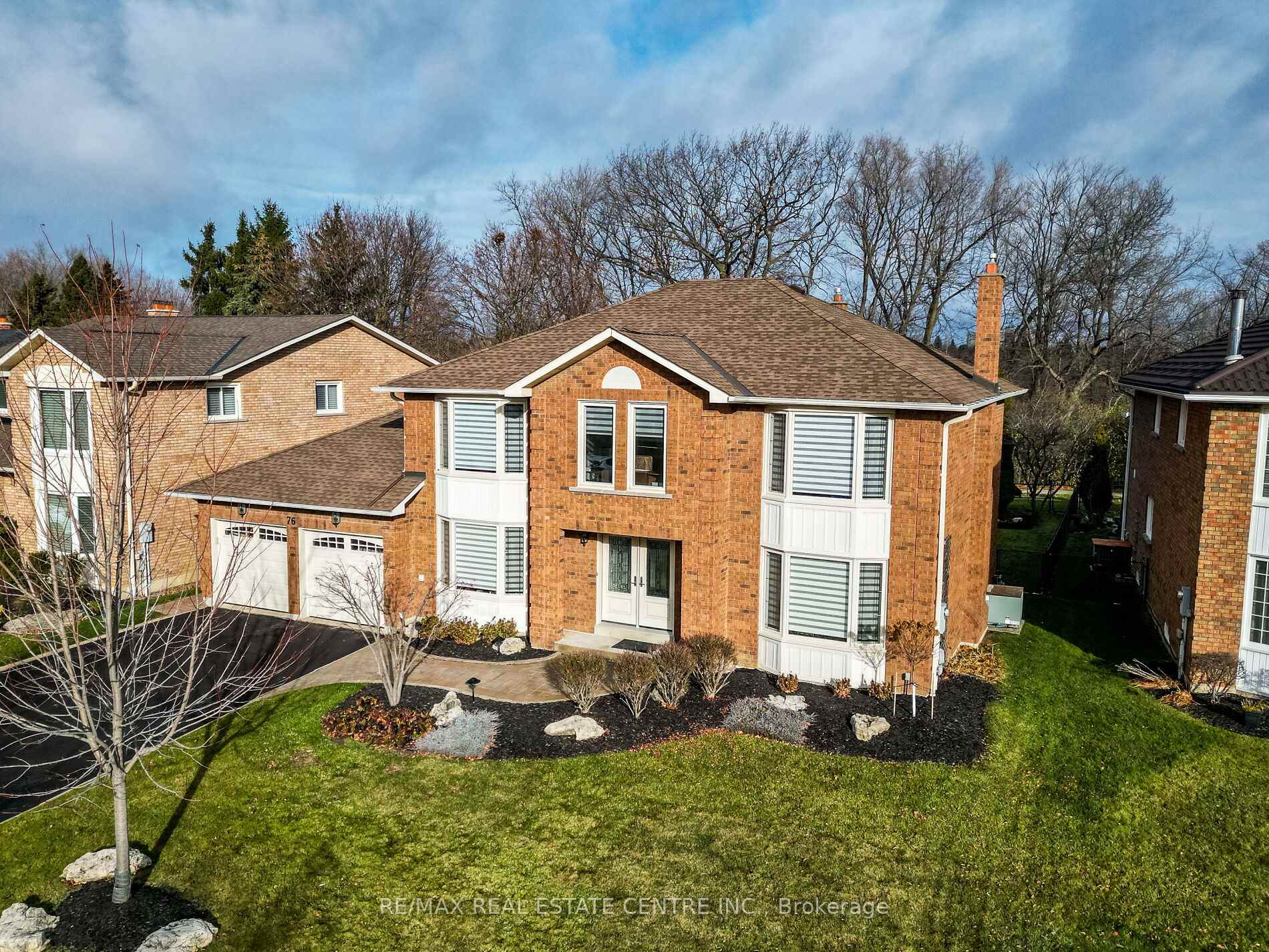 Photo 3 of 76 Turtlecreek Boulevard, Brampton, Fletcher's Creek South — HOMEH