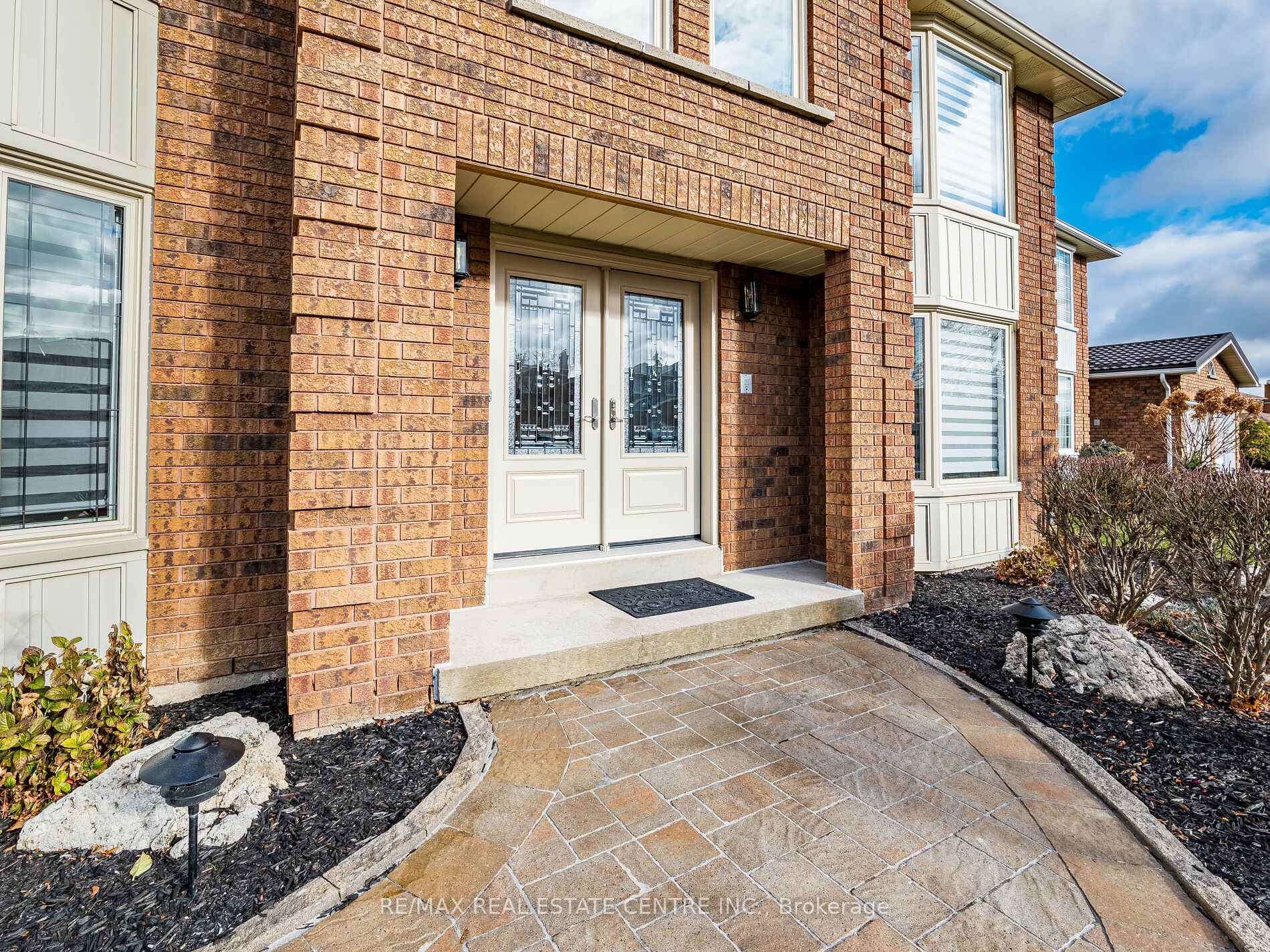 Photo 7 of 76 Turtlecreek Boulevard, Brampton, Fletcher's Creek South — HOMEH