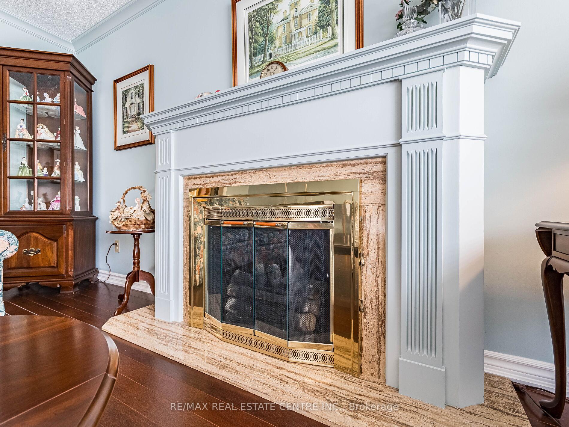 Photo 9 of 76 Turtlecreek Boulevard, Brampton, Fletcher's Creek South — HOMEH