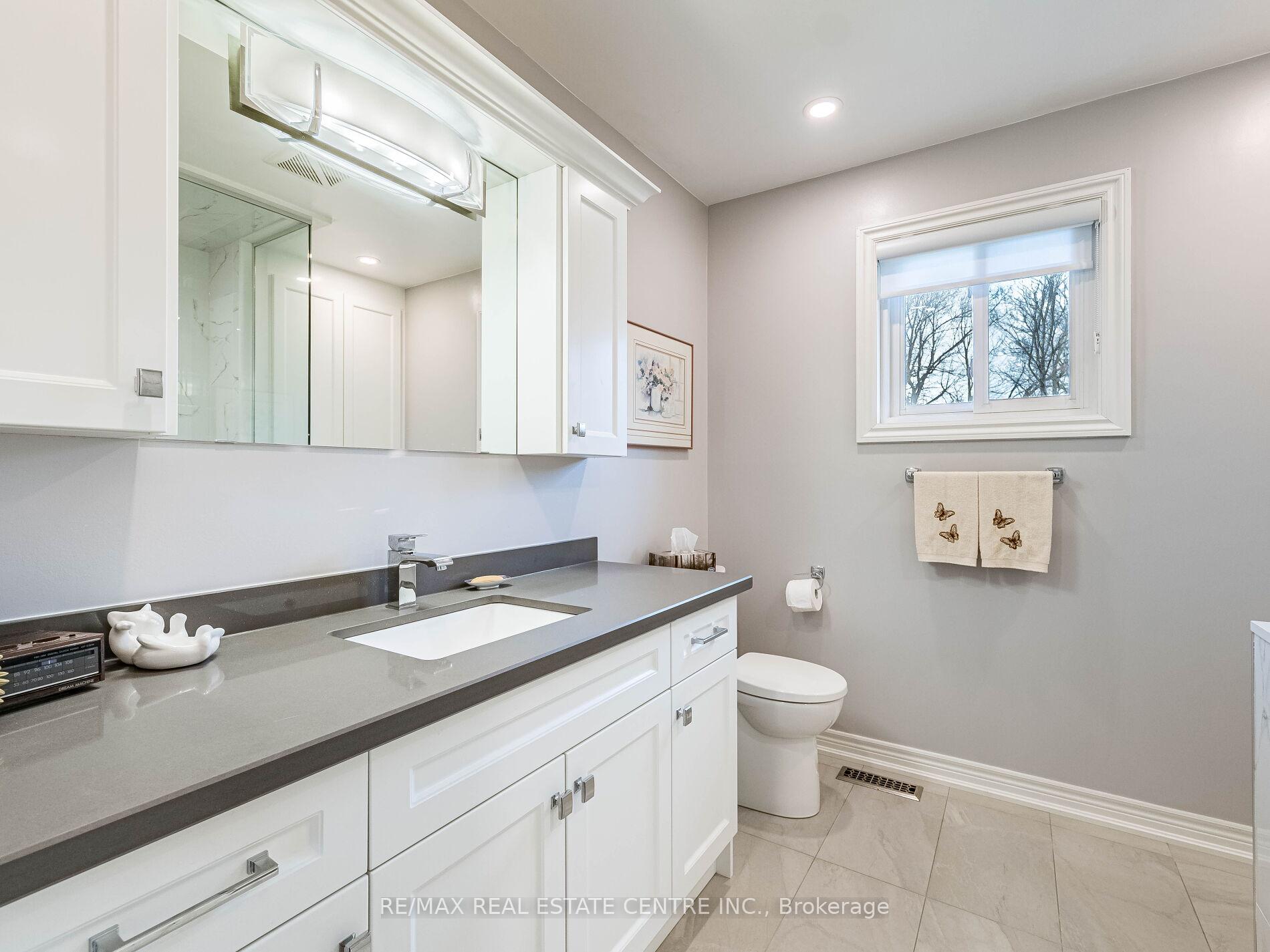 Photo 25 of 76 Turtlecreek Boulevard, Brampton, Fletcher's Creek South — HOMEH
