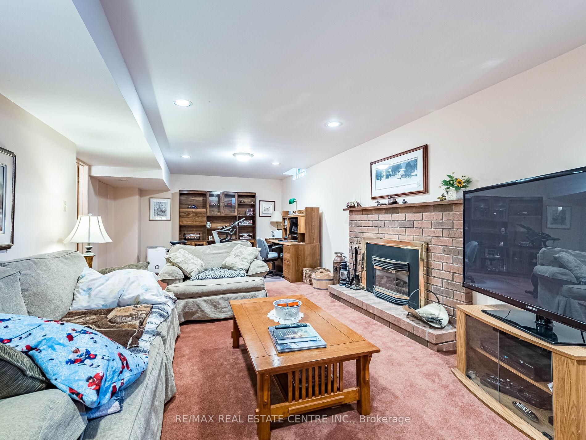 Photo 41 of 76 Turtlecreek Boulevard, Brampton, Fletcher's Creek South — HOMEH