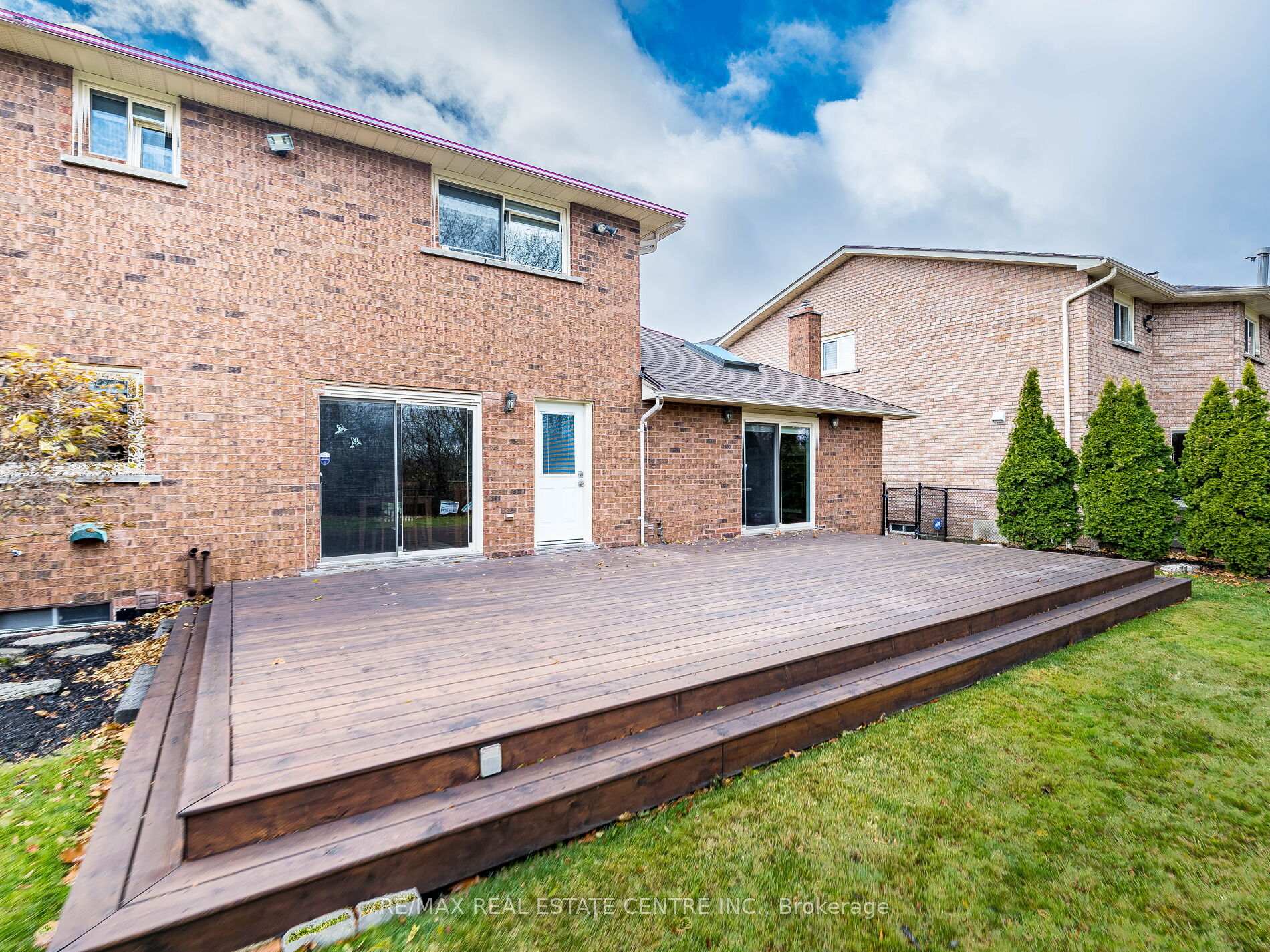 Photo 38 of 76 Turtlecreek Boulevard, Brampton, Fletcher's Creek South — HOMEH