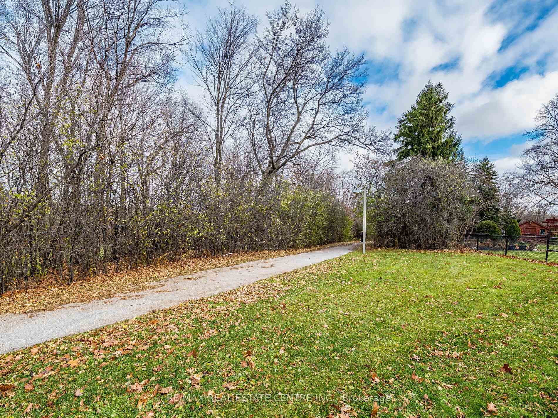 Photo 39 of 76 Turtlecreek Boulevard, Brampton, Fletcher's Creek South — HOMEH