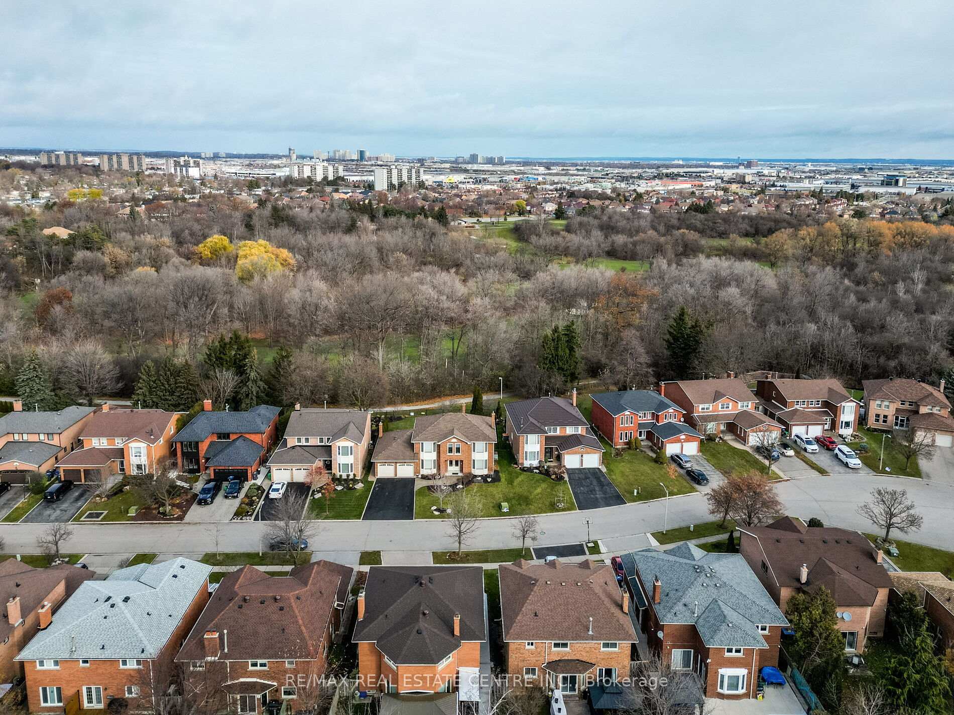 Photo 49 of 76 Turtlecreek Boulevard, Brampton, Fletcher's Creek South — HOMEH