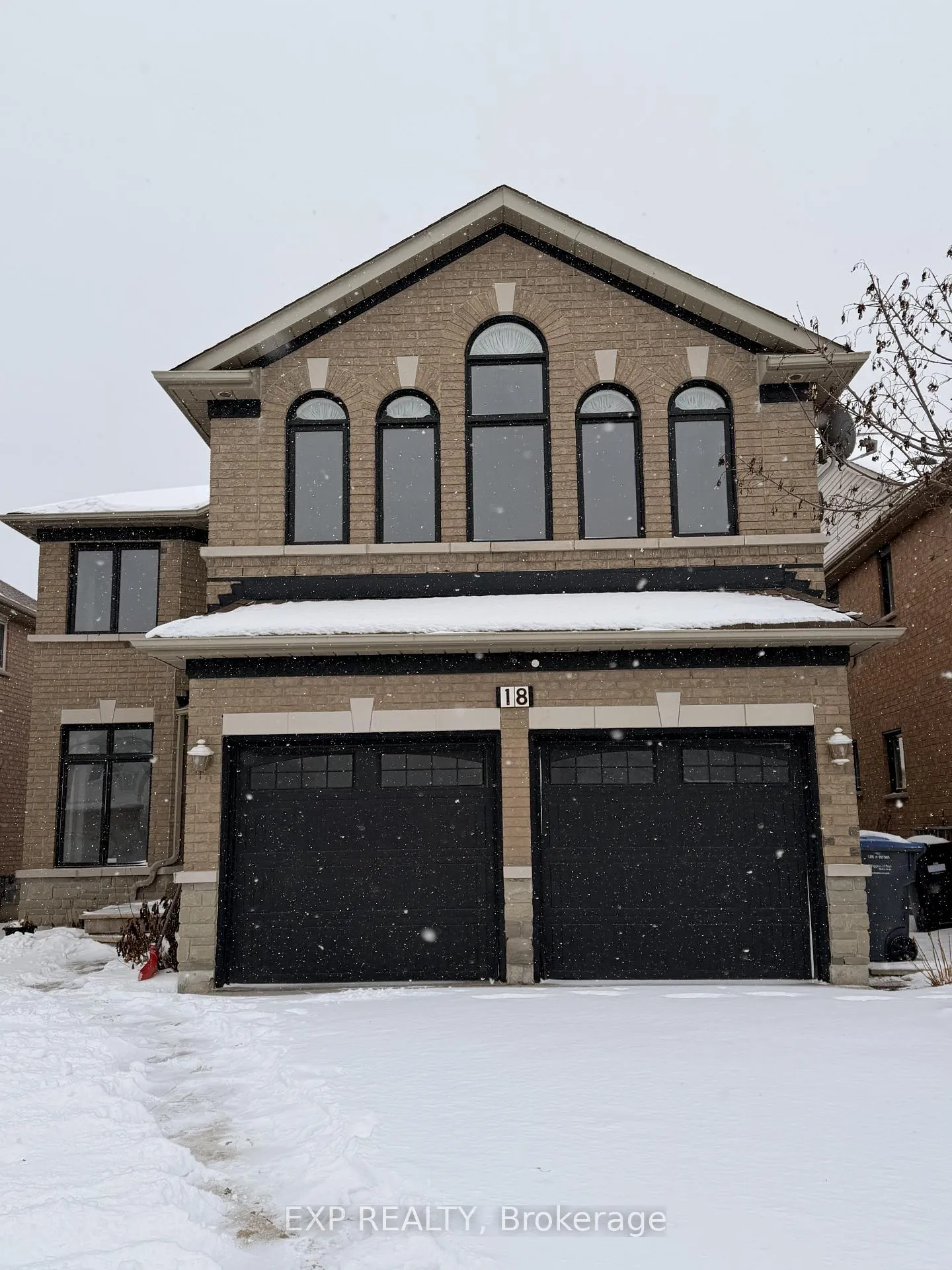 Photo 2 of 18 Highwood Road, Brampton, Snelgrove — HOMEH