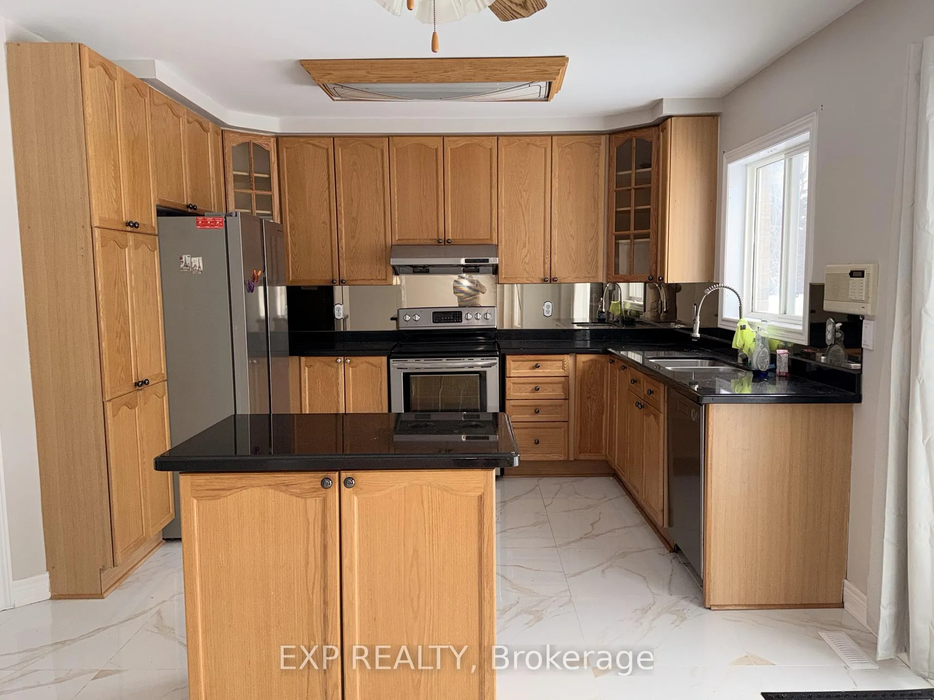 Photo 14 of 18 Highwood Road, Brampton, Snelgrove — HOMEH