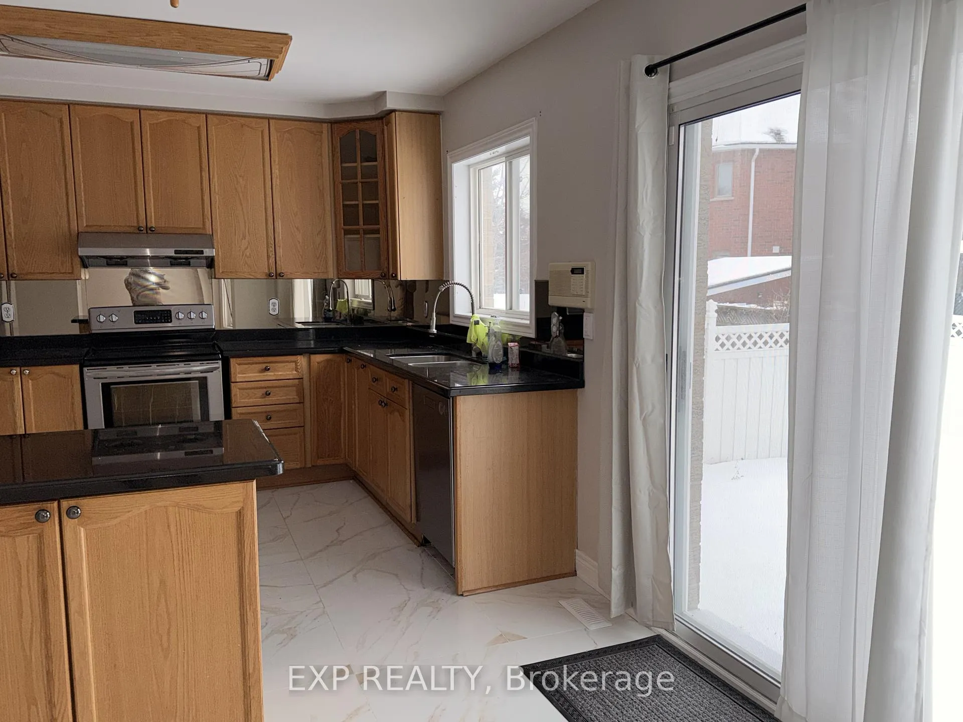 Photo 15 of 18 Highwood Road, Brampton, Snelgrove — HOMEH