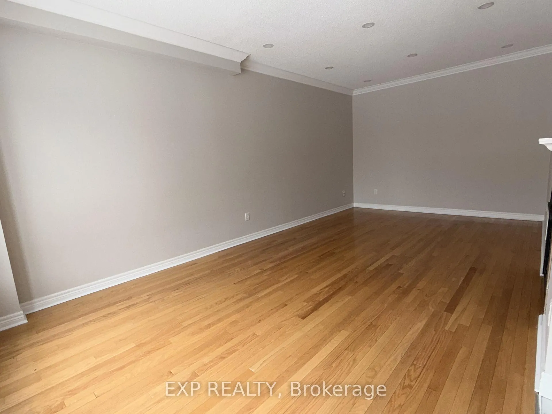 Photo 16 of 18 Highwood Road, Brampton, Snelgrove — HOMEH