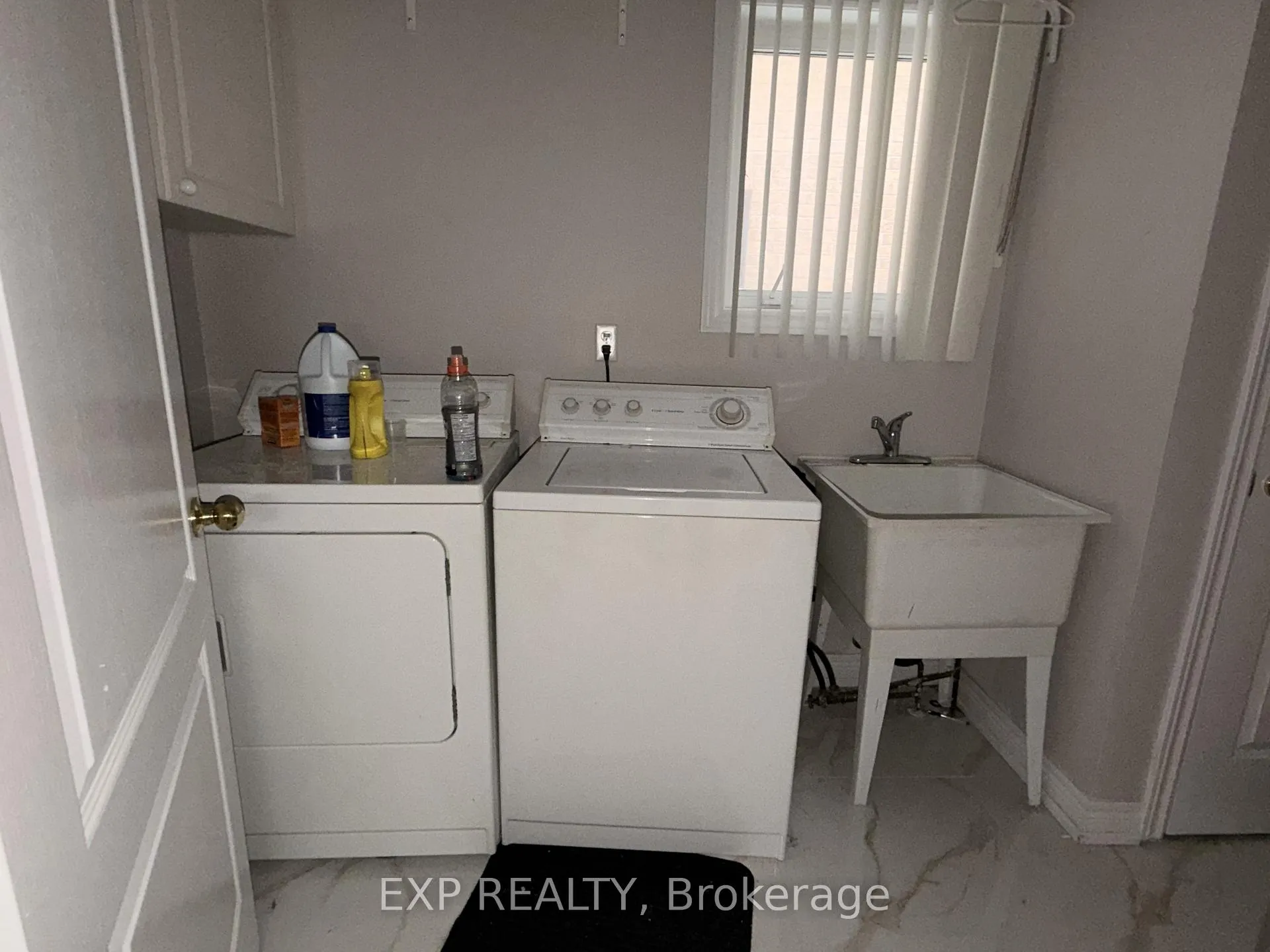 Photo 30 of 18 Highwood Road, Brampton, Snelgrove — HOMEH