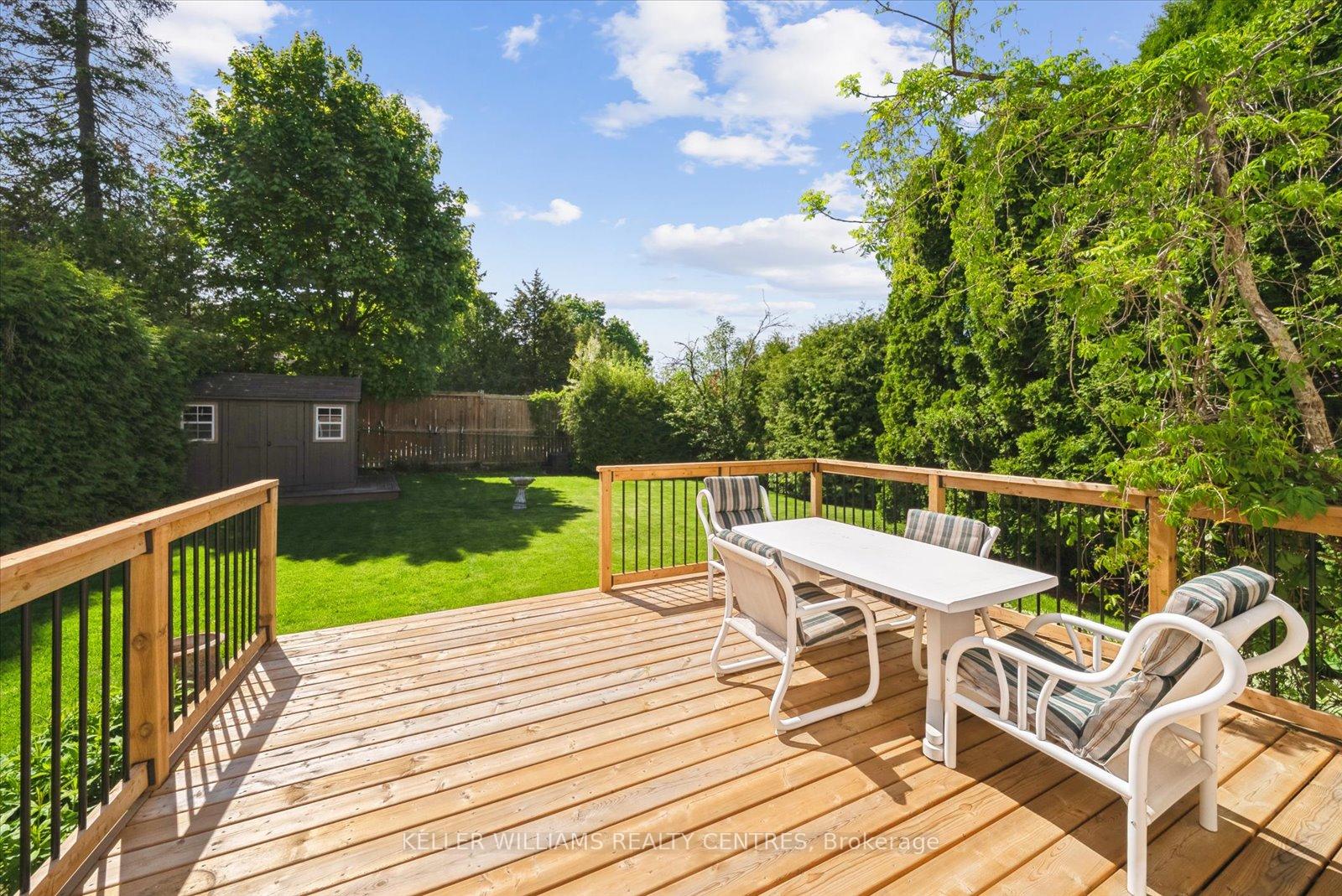 Photo 3 of 30 Laurentide Avenue, Aurora, Aurora Heights — HOMEH