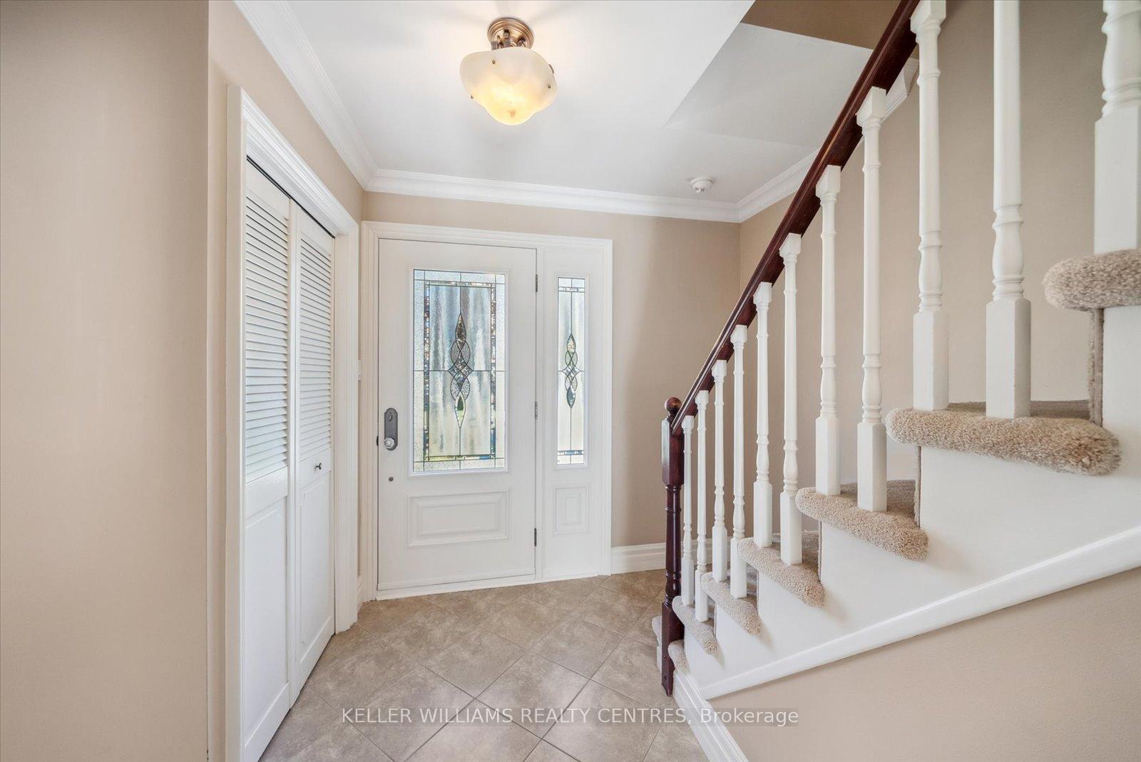 Photo 5 of 30 Laurentide Avenue, Aurora, Aurora Heights — HOMEH