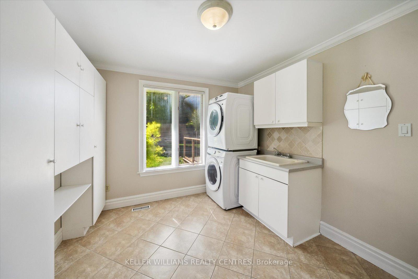 Photo 15 of 30 Laurentide Avenue, Aurora, Aurora Heights — HOMEH
