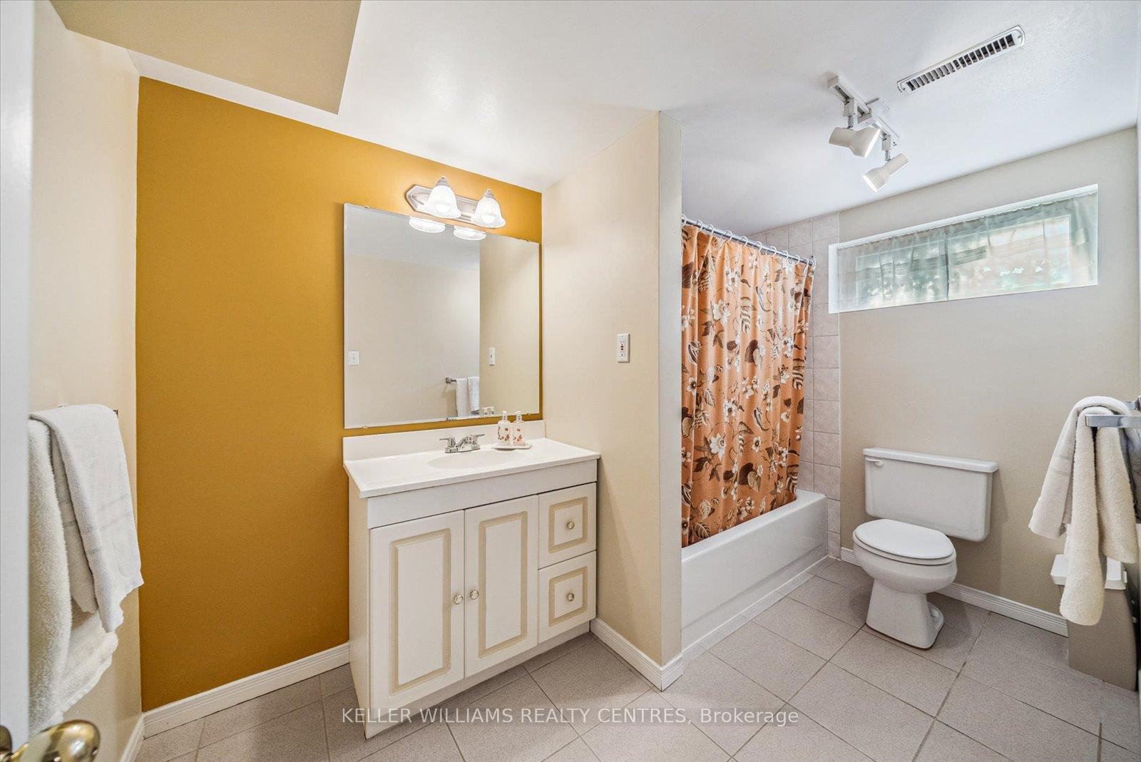 Photo 22 of 30 Laurentide Avenue, Aurora, Aurora Heights — HOMEH