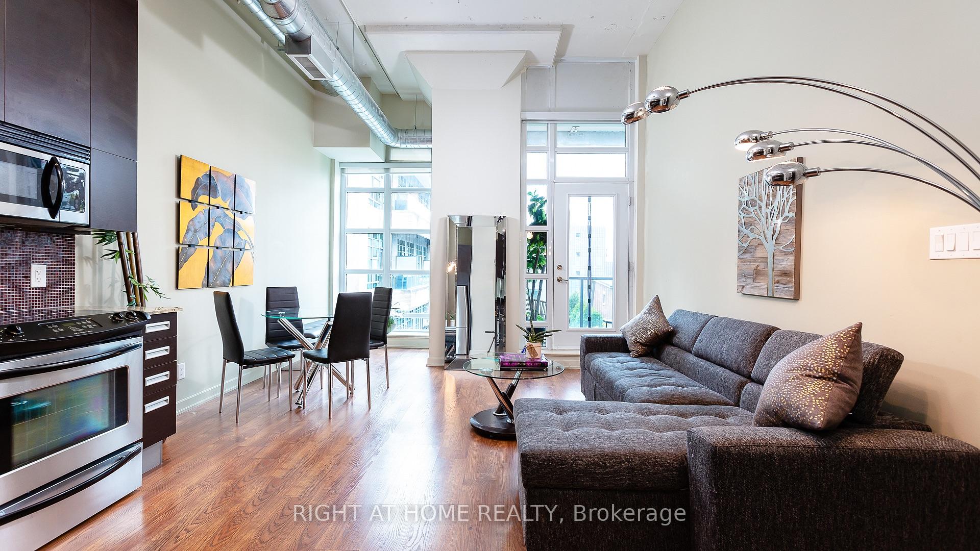 Front of Unit 314, 380 Macpherson Avenue