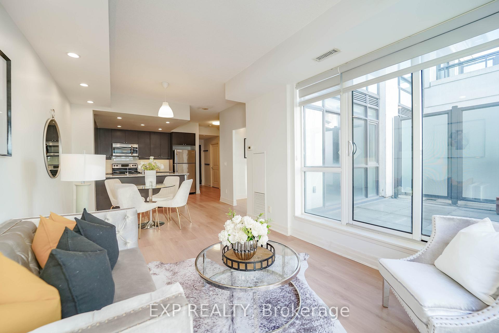 Photo 6 of Unit 913E, 8110 Birchmount Road, Markham, Unionville — HOMEH