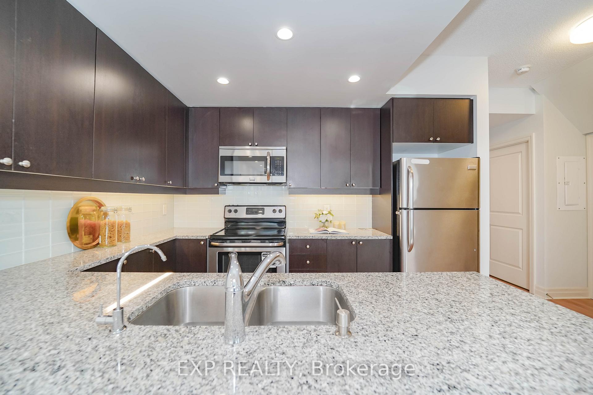 Photo 14 of Unit 913E, 8110 Birchmount Road, Markham, Unionville — HOMEH