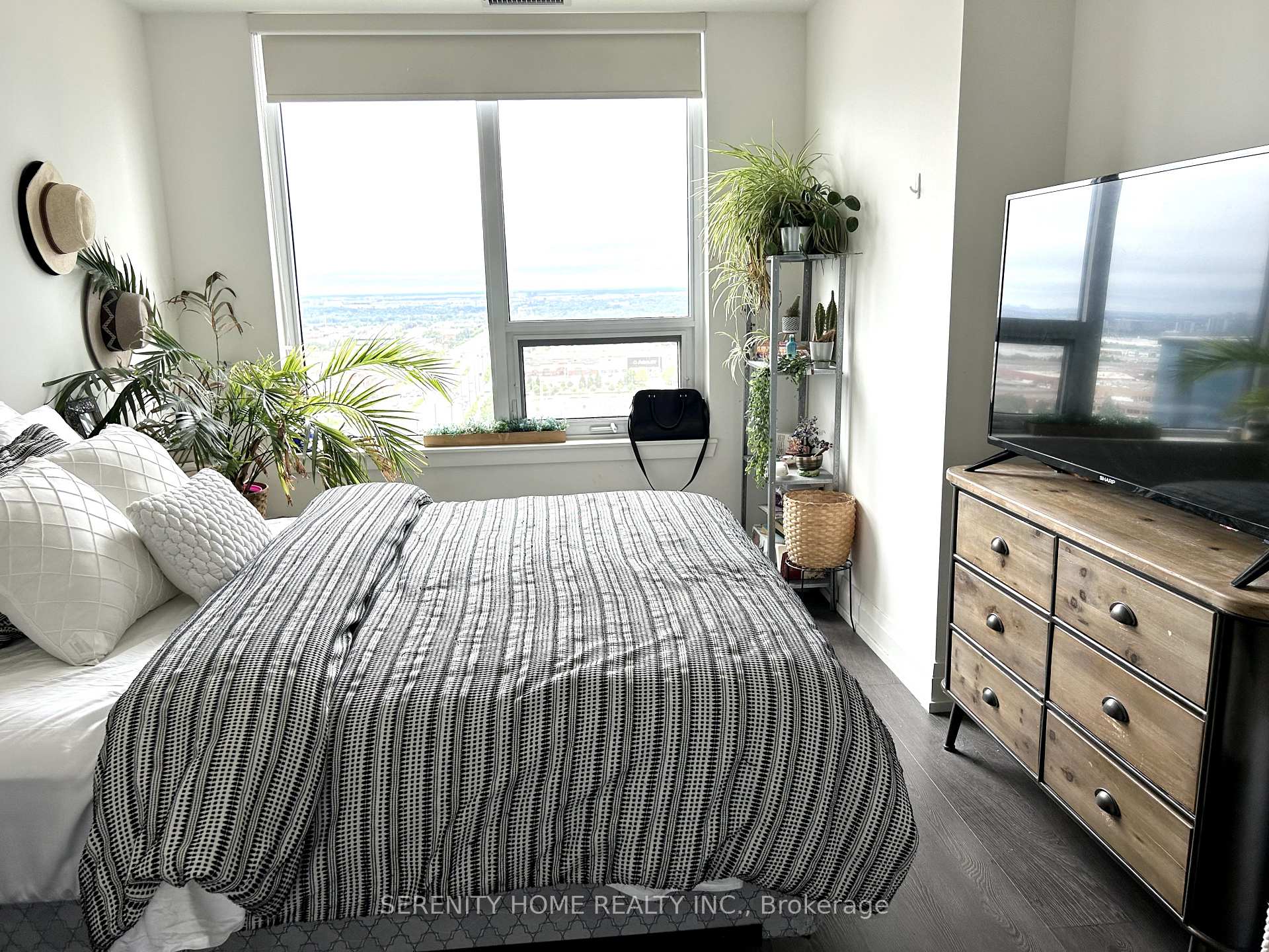 Photo 11 of Unit 1612, 3600 Highway 7 Road, Vaughan, Vaughan Corporate Centre — HOMEH