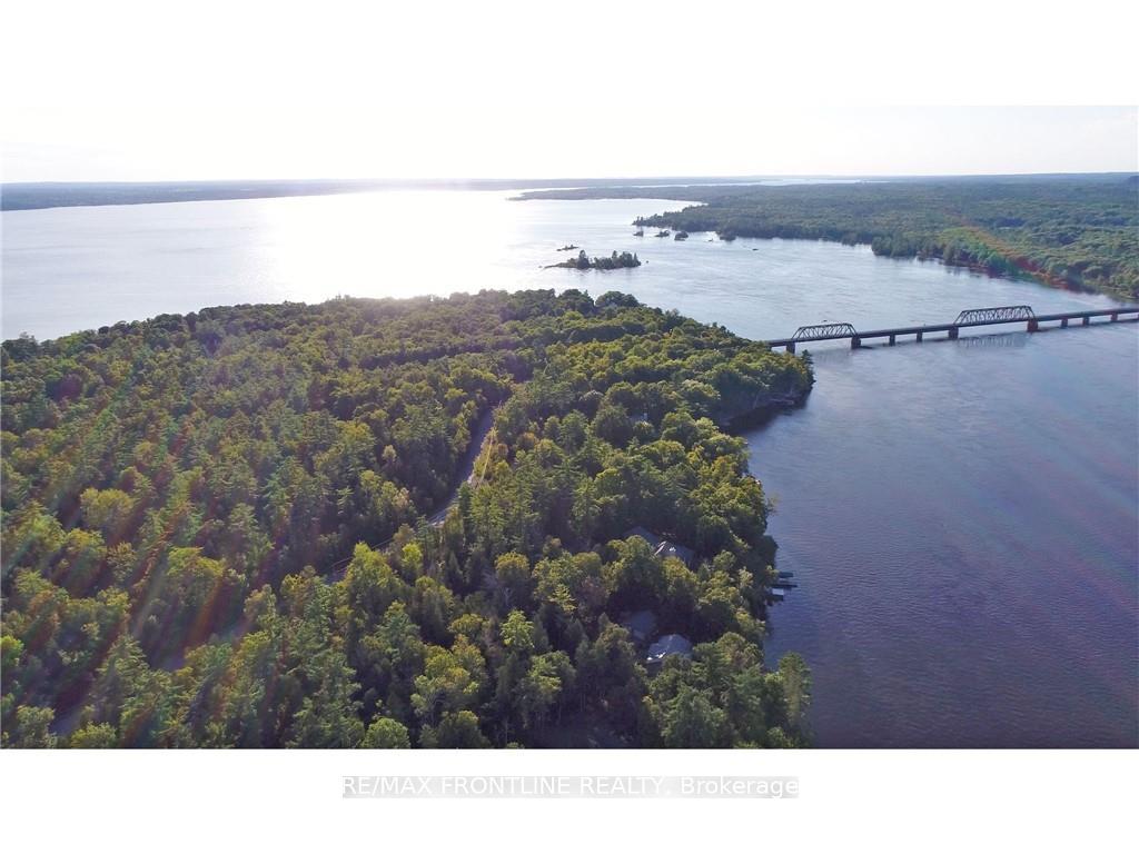 Photo 1 of 215 Morris Island Drive, Ottawa, Fitzroy — HOMEH