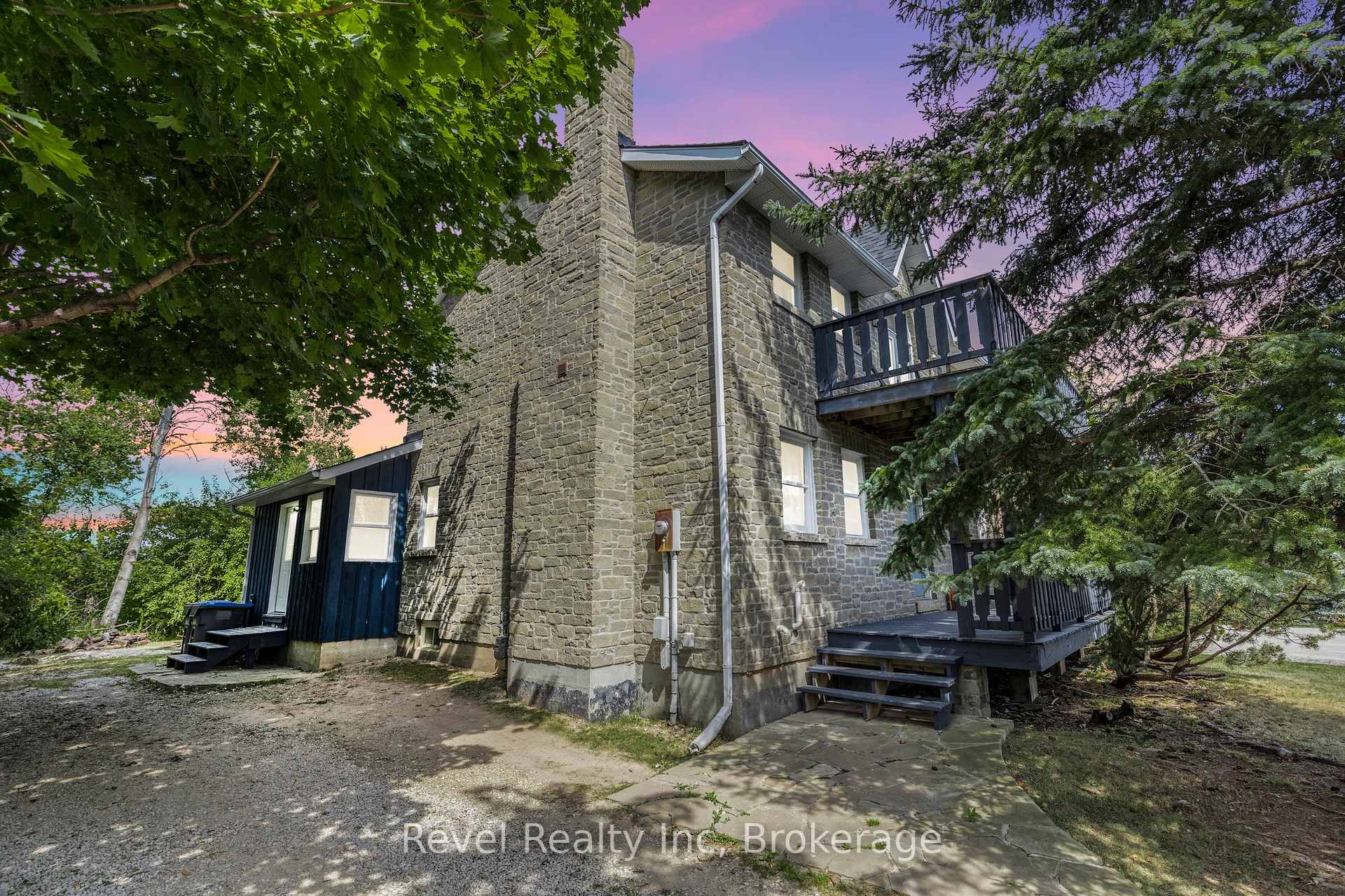 Photo 1 of 155 Settlers Way, Blue Mountains — HOMEH