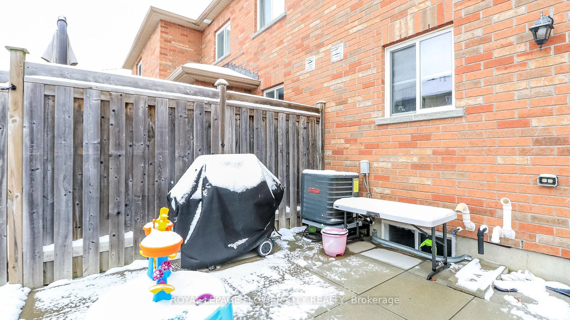 Photo 12 of Unit 72, 54 Southwoods Crescent, Barrie, Holly — HOMEH