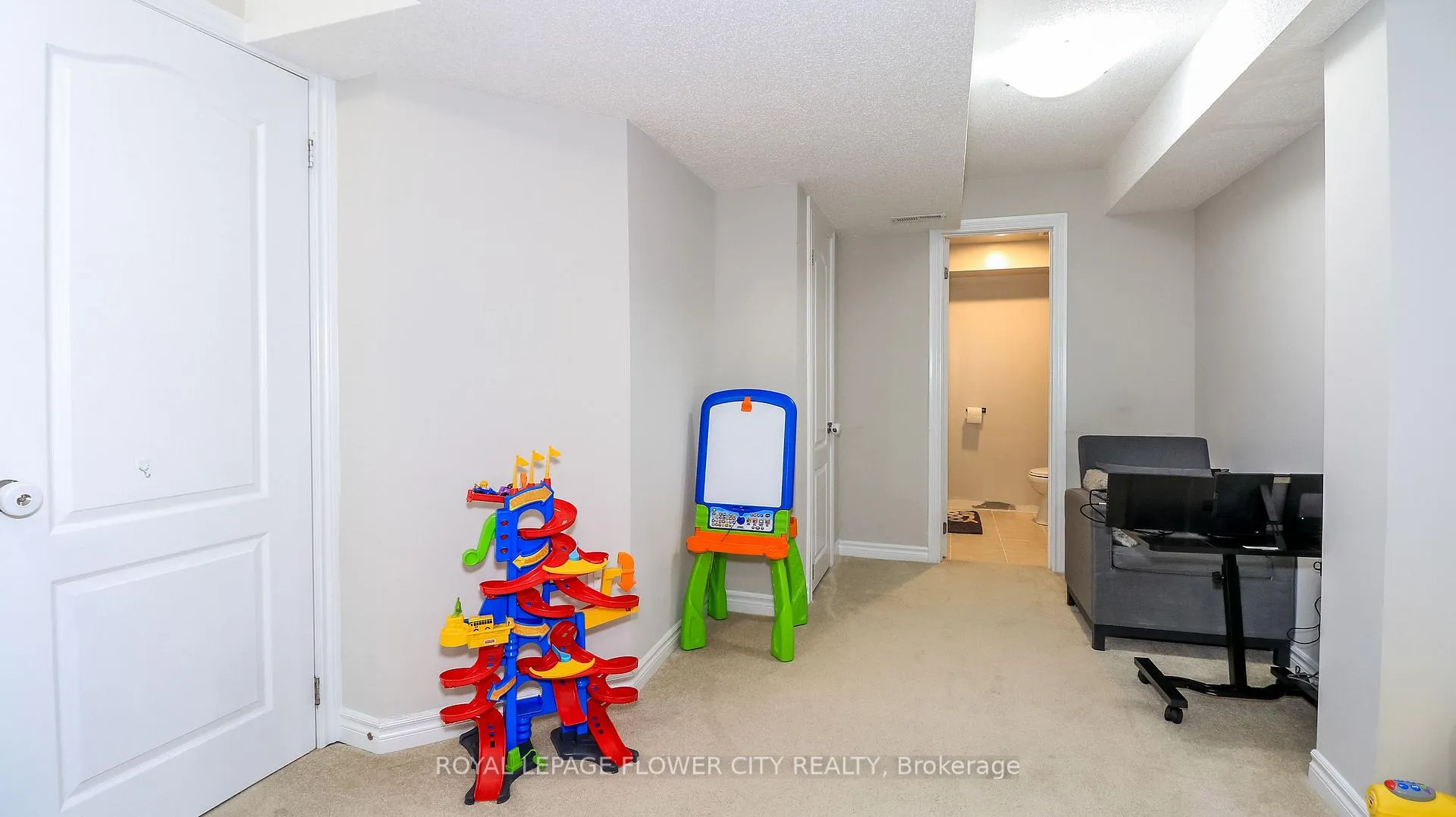 Photo 41 of Unit 72, 54 Southwoods Crescent, Barrie, Holly — HOMEH