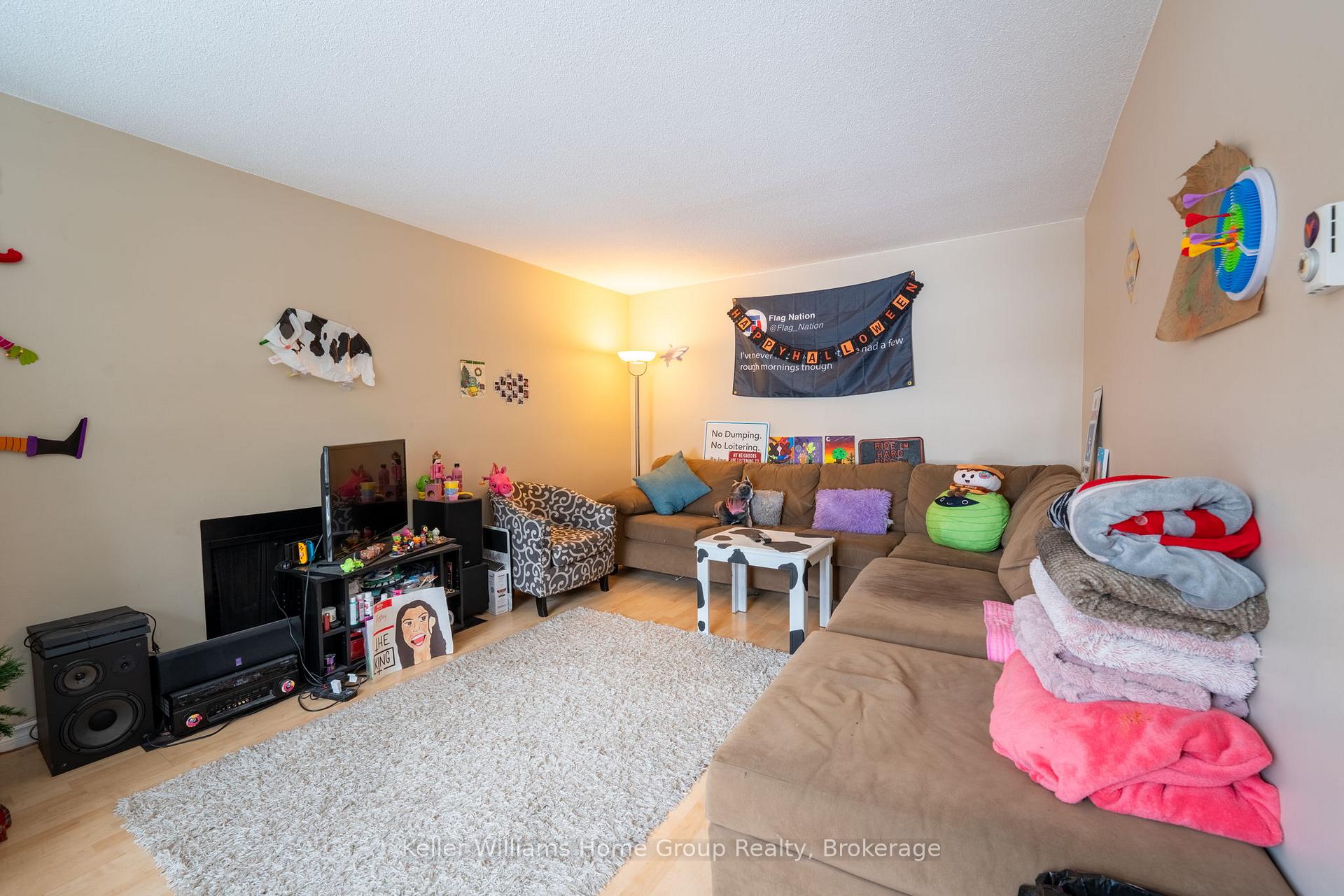Photo 6 of 26 Wilsonview Avenue, Guelph, Dovercliffe Park/Old University — HOMEH