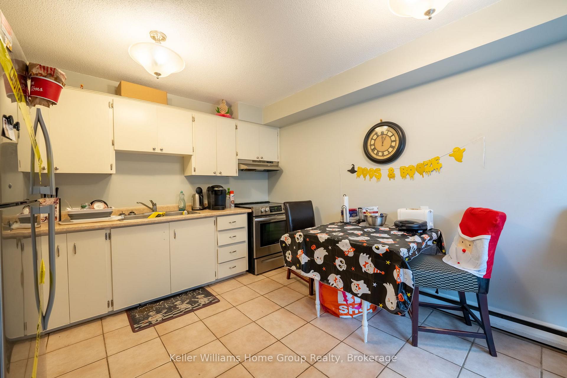 Photo 9 of 26 Wilsonview Avenue, Guelph, Dovercliffe Park/Old University — HOMEH